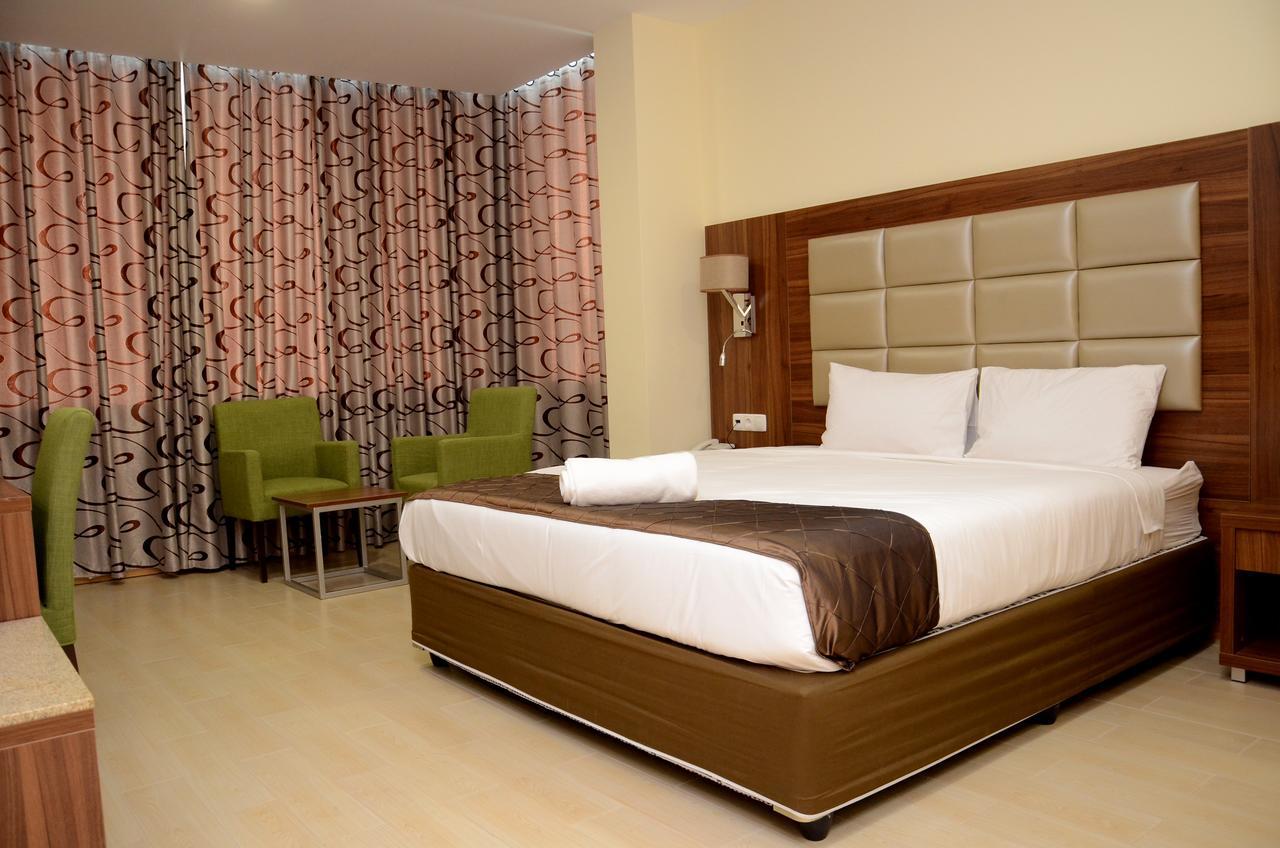 Blu Sky Hotel Мапуту Экстерьер фото