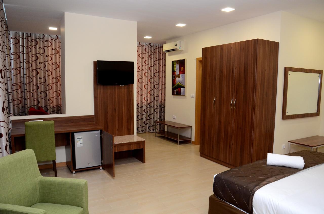 Blu Sky Hotel Мапуту Экстерьер фото